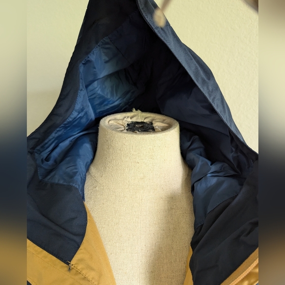 Men's Columbia Windbreaker Jacket - Picture 3 of 12